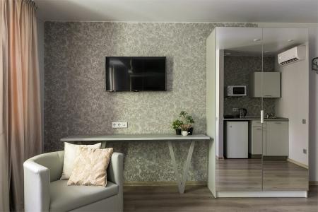 Room12 - 53