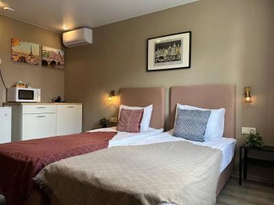 Room12 - 88