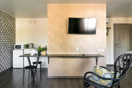 Room12 - 156