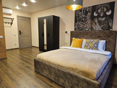 Room12 - 163