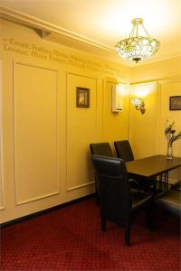 Harats inn - 66