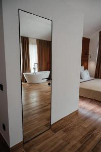 Residence - 125