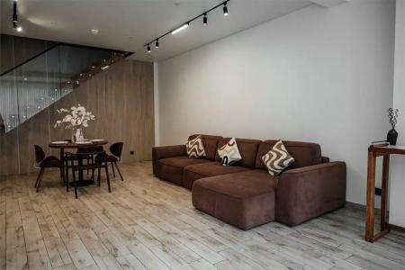 Residence - 178