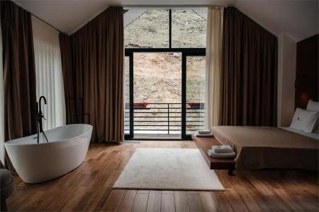 Residence - 185