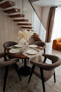 Residence - 201