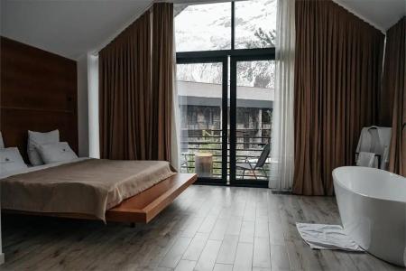 Residence - 214