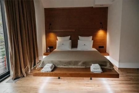 Residence - 233