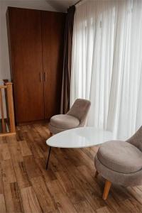 Residence - 140