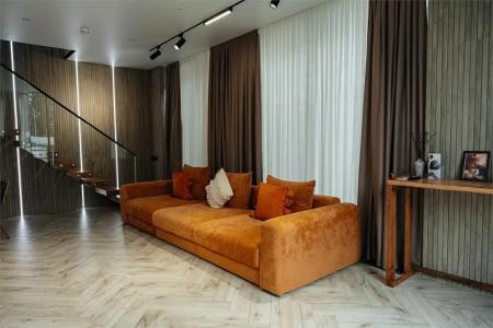 Residence - 152