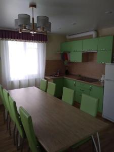 Двенадцать месяцев - 56