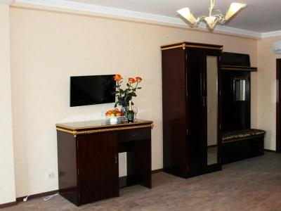 Green Hall - 42
