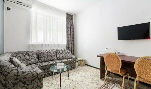 Атмосфера на Толстого - 101