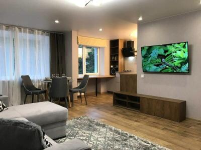 у Королевского замка - 25