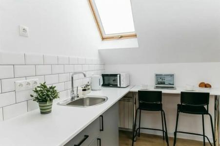 Академик - 28