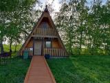 Четырёхместный семейный коттедж 2 отдельные кровати и двуспальная кровать
