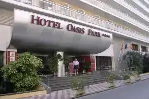 Oasis Park Junior Suites, Льорет де Мар