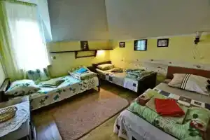 Kottedzh s bassejnom, Баламутовичи