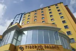 Tiberio Palace, Неаполь