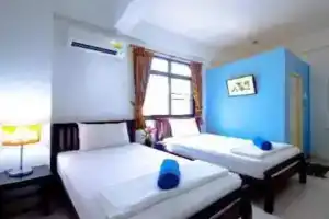 Hello KR Mansion, Краби