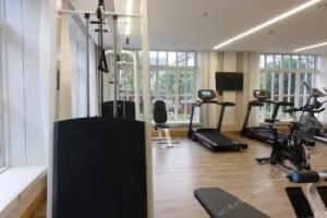 Xinyibao Hong Kong Fengli Luxury Hotel (Feihua Touch Water Shop), Лицзян