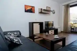 Clever House of Becici, Бечичи