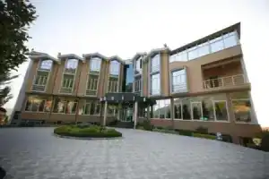 Отель «Dajti Park», Тирана