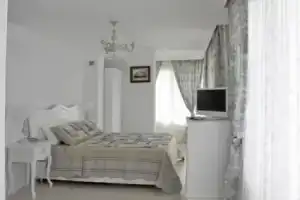 Lara Ilica Hotel, Чешме