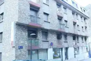 Vitivola Les Bons, Энкамп