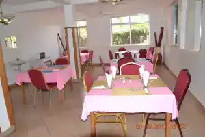 Motel 88, Морогоро