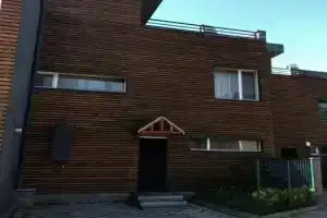 Seaside cottages, Чакви
