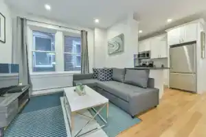 Incredible 4br/2ba Apt in North End by Domio, Бостон