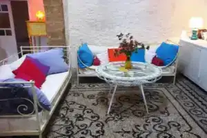 Lemonia House, Коскину