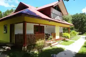 Гостевой дом «Chloe's Cottage Self-Catering», остров Ла-Диг