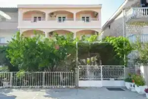 Guest House Andrea, Будва