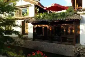 Отель «Lijiang Shuhe Yunju Zuo'an Inn», Лицзян