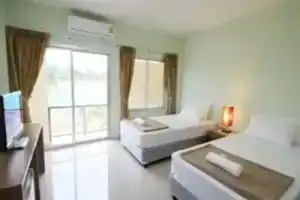 Palm Hill Resort, Ханом