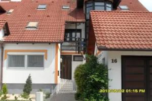 Apartmanház Gabriella, Харкань