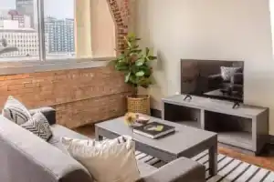 Relaxing 1 Bed, 1 Bath Dallas Downtown Apartment, Даллас