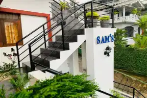 Sam's Guest House, Унаватуна