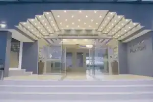 Grand Platon Hotel, Олимпиаки-Акти