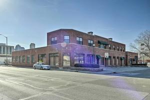 Spacious Indianapolis Condo w/ Private Gym!, Индианаполис