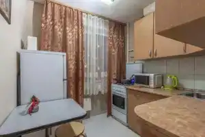 Фаворит на улице Профсоюзная, Москва