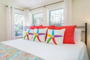 Sassy Seagull by Tybee Vacation Rentals, Тиби-Айленд
