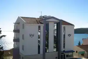 Hotel «Viktorija», Сегет Враница