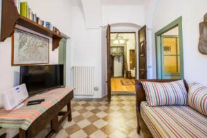 Il Batti apartment water front and private beach, Тосколано-Мадерно