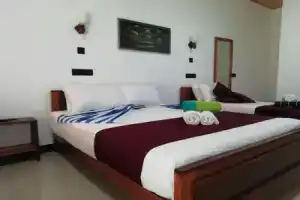 Esha Beach Resort, Тринкомали
