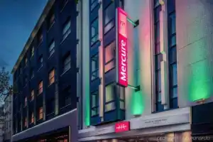 Отель «Mercure Paris Arc de Triomphe Wagram», Париж