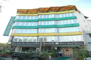 Hotel «Arpit Palace», Дели