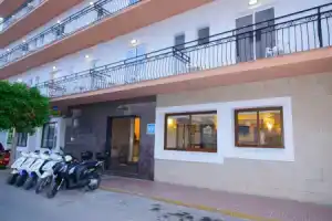 Hostal «Rosalia», Сан-Антонио-Абад