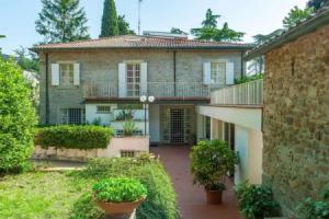 Amazing Home in Rimini With 6 Bedrooms and Wifi, Римини